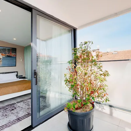 Apartment Studio W Sea View Terrace 5 Min To Coast Istanbul