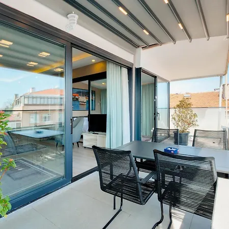 Studio W Sea View Terrace 5 Min To Coast Apartment Istanbul